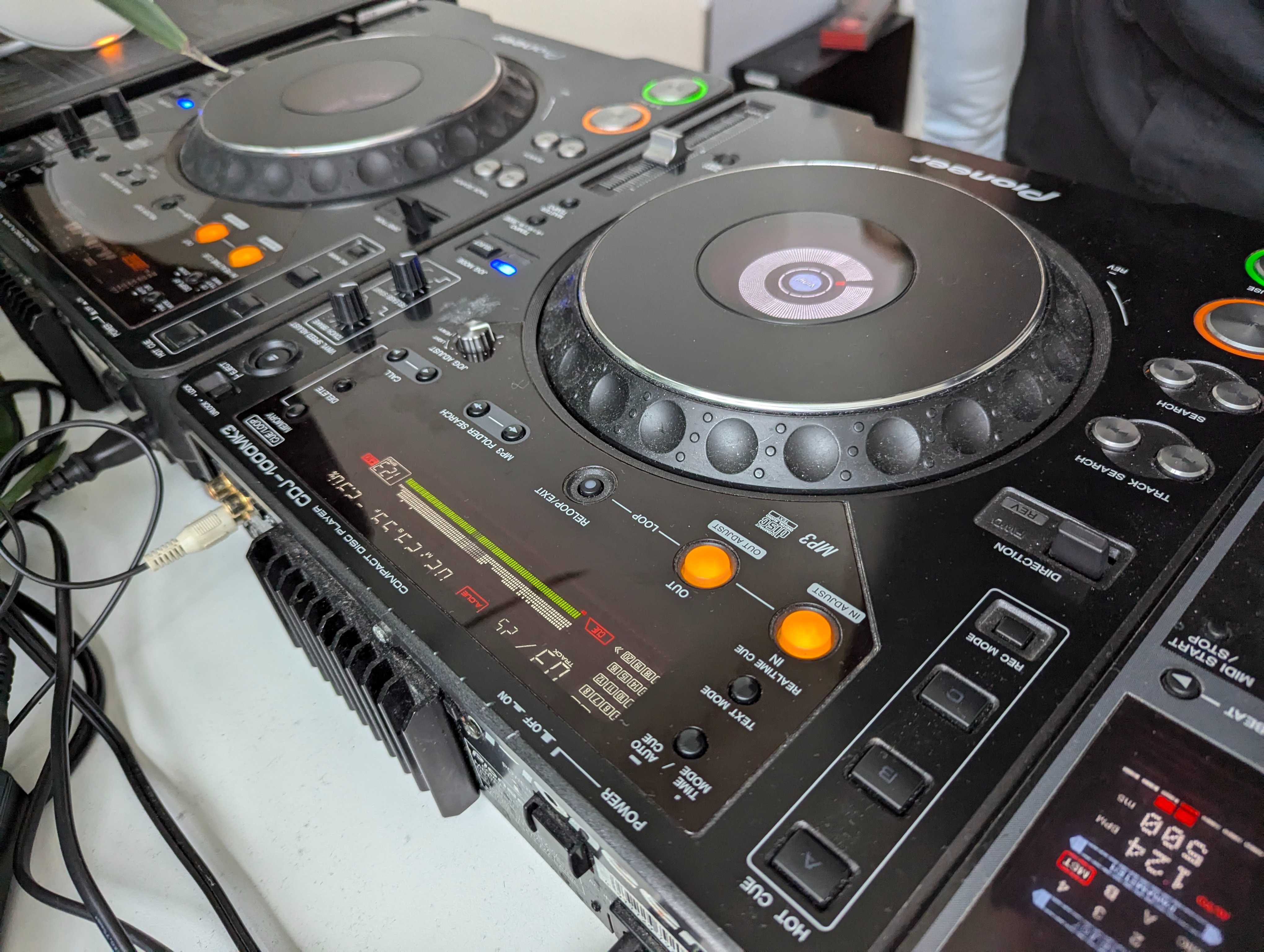Odtwarzacze Pioneer 2x CDJ 1000 MK3 2x CDJ 1000 MK2 CD Player + 2 case