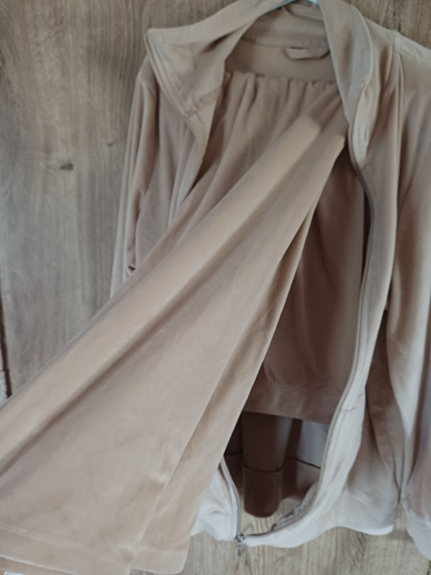 Dres welurowy 4XL 48-50 r