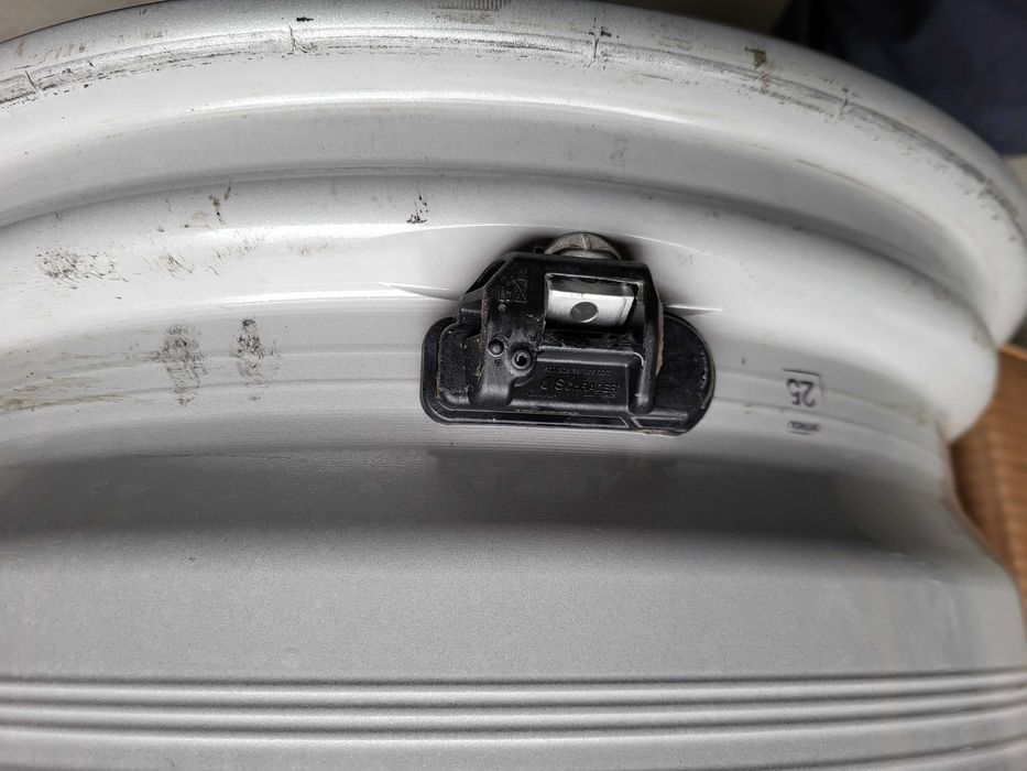 [543] Felgi aluminiowe Oryginał MERCEDES 16 Cali 5x112 ET38 + Czujniki