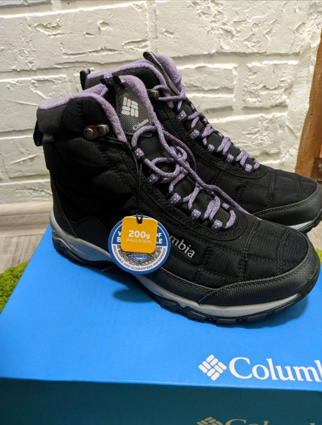 Продам жіночі зимові ботинки Columbia FireCamp Boot