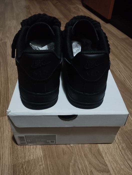 Nike Air force preto com cordão