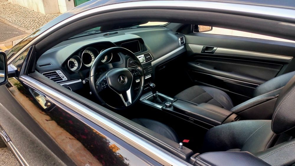 Mercedes-Benz E 200 CGI Turbo Blue Efficiency Caixa Manual