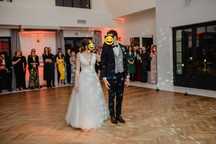 Suknia ślubna prosta błyszcząca Herm's Bridal