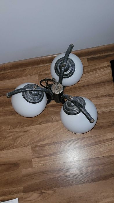 Żyrandol używany  w bardzo dobrym stanie