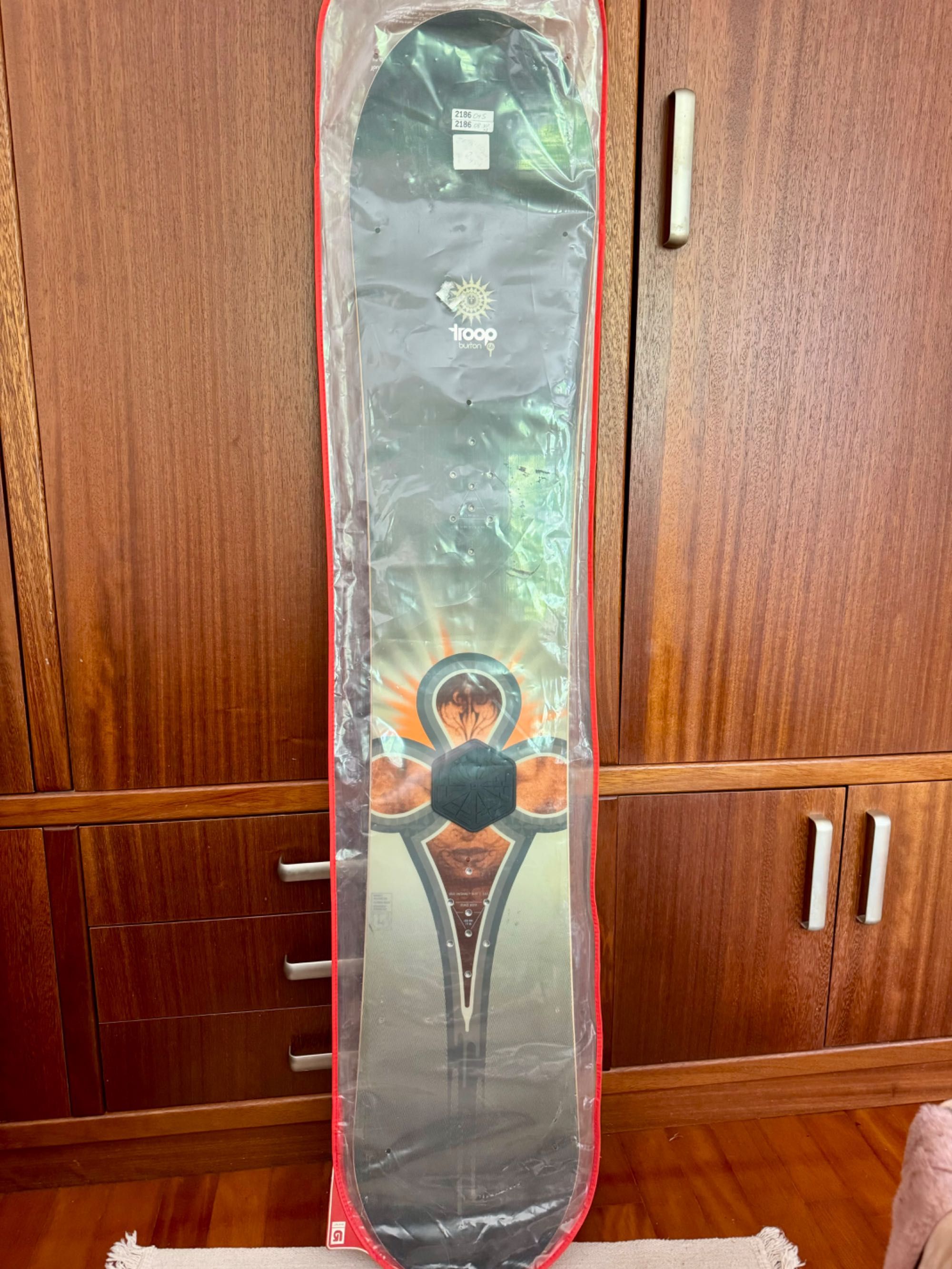 Snowboard BURTON 140 cm z pokrowcem