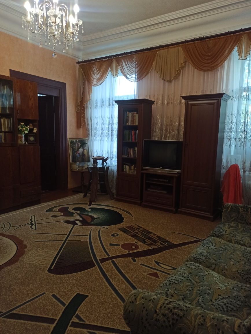 Продаж двокімнатної квартири Г.Кондратьєва
