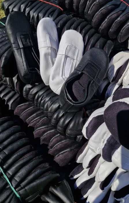 Чешки для танців, чешки для садка та школи, чешки чорні, білі