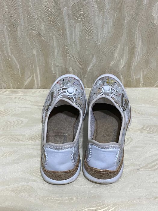 Жіночі кросівки Rieker , р.38