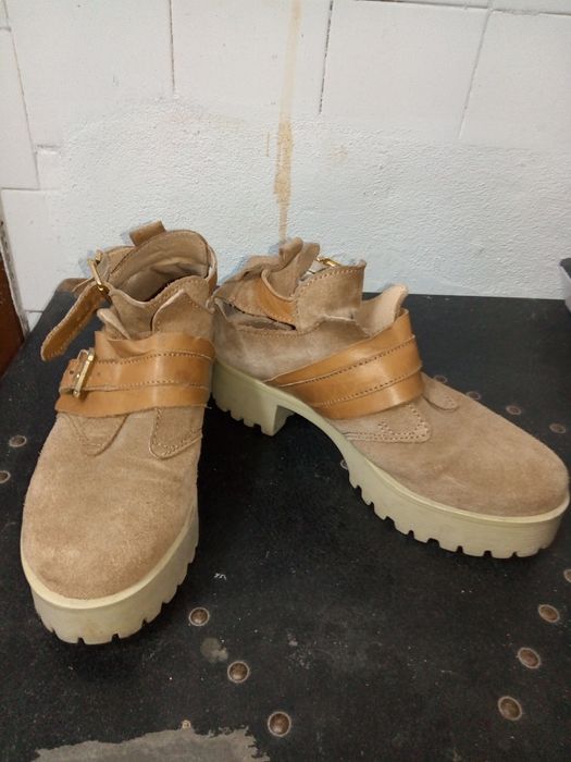 Botins camurça bege