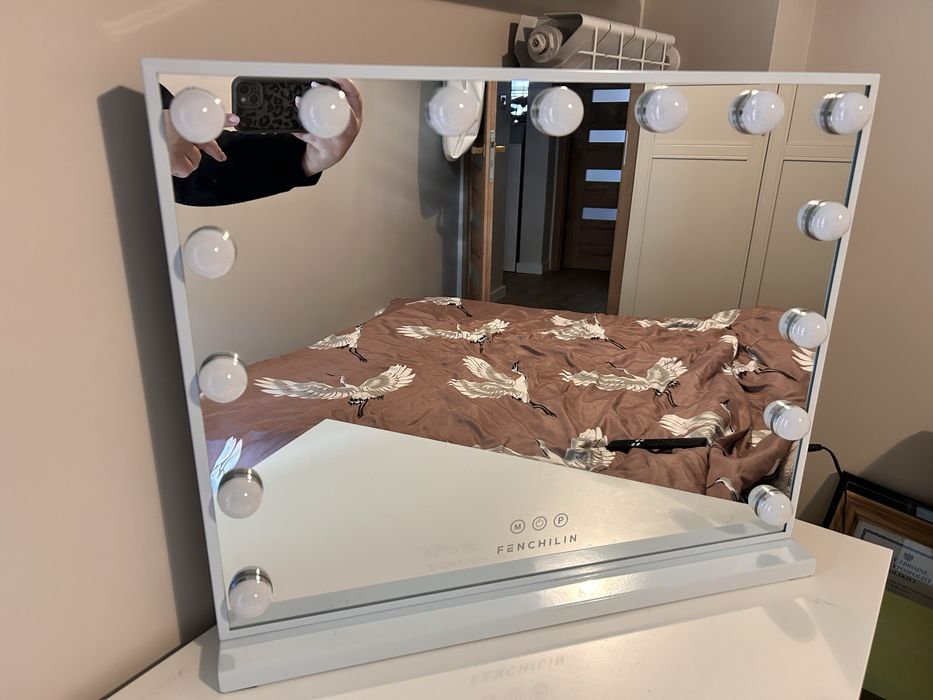 Lustro do makijażu LED