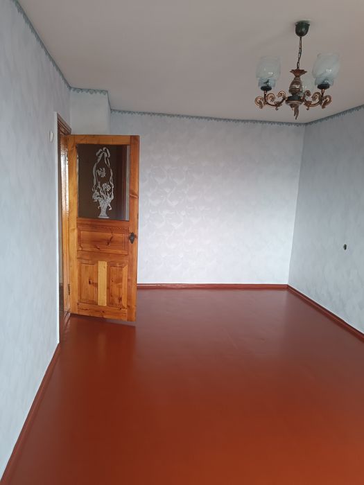 Продаж квартири в жилому стані  р-н Мотель.