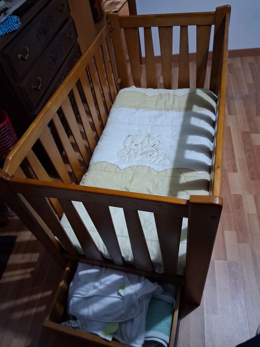 Caminha  de bebé + mobile chicco