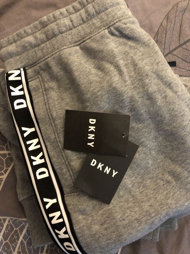 Мужской спортивный костюм DKNY