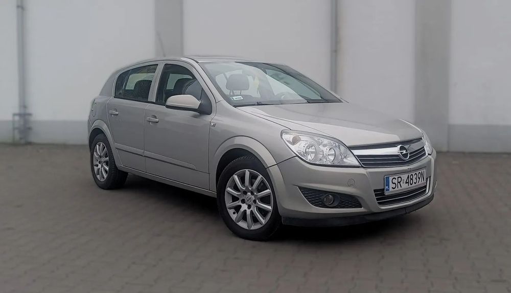 Opel Astra Nowy gaz na 10 lat, Panorama, Navi