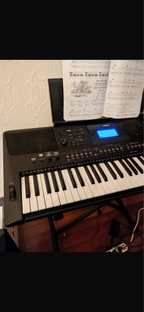 Teclado yamaha psr-463