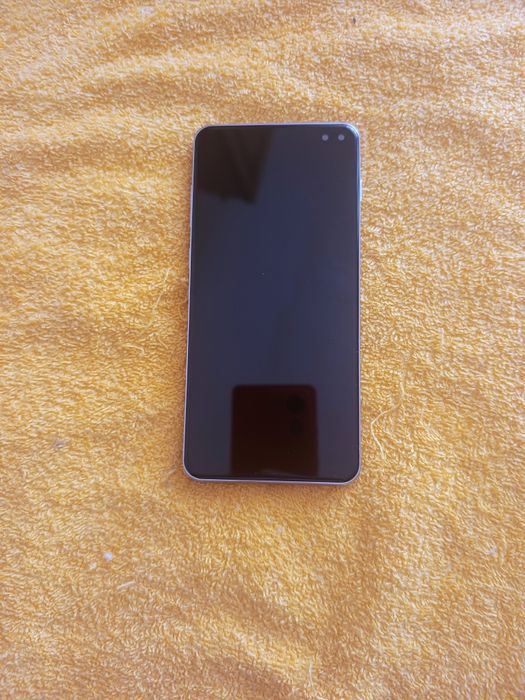 Продам Самсунг s10 плюс 8, 128