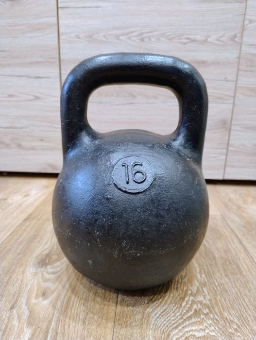 Продам Гирю 16 кг