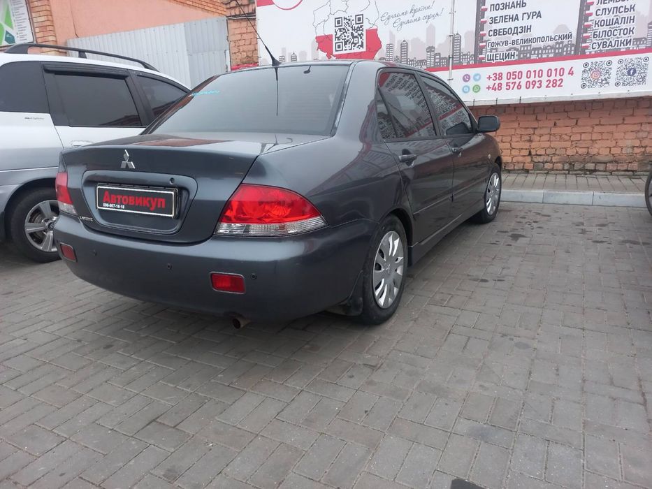 Mitsubishi Lancer 9 гаражне зберігання