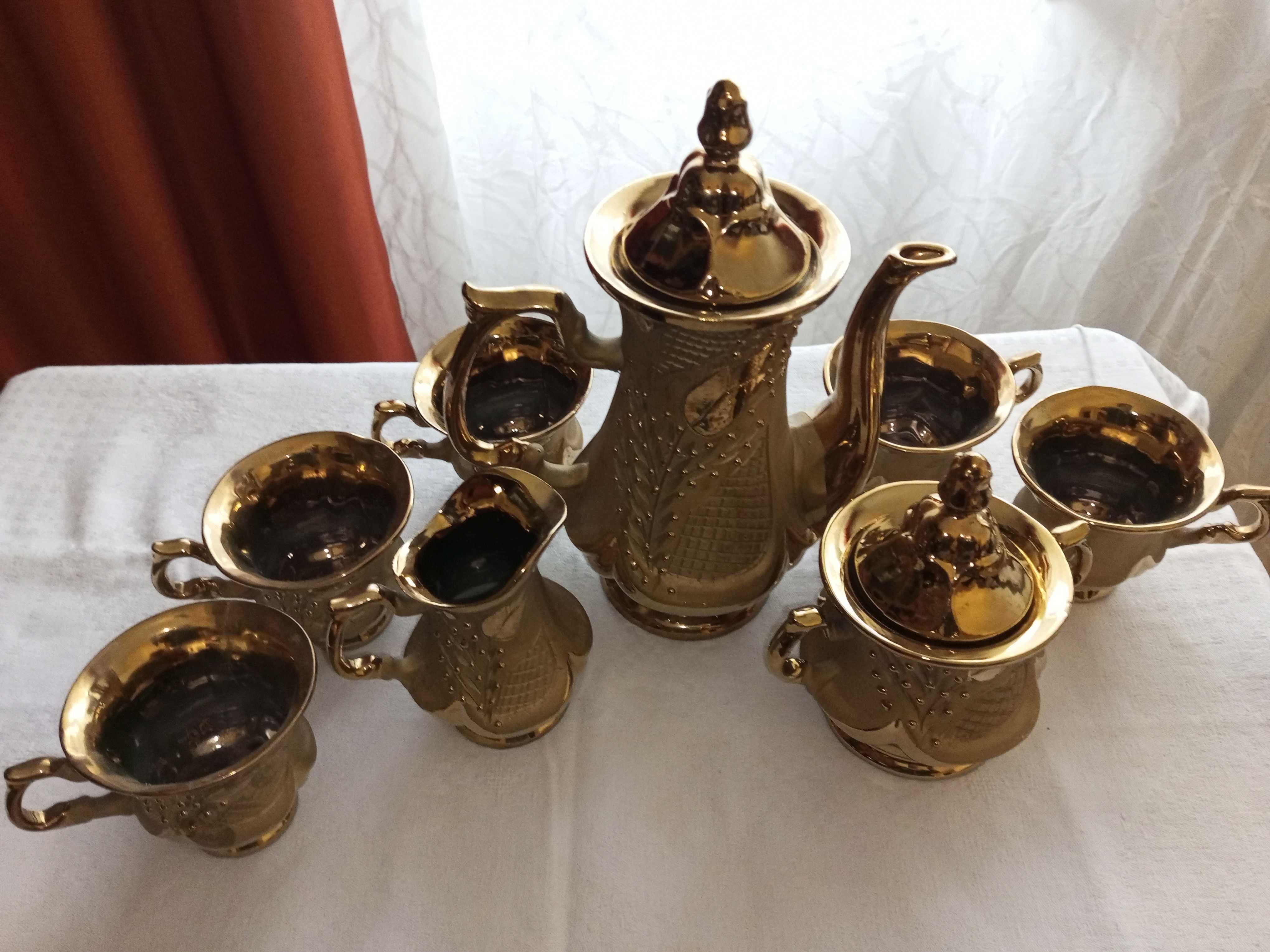 Сервизы кофейные