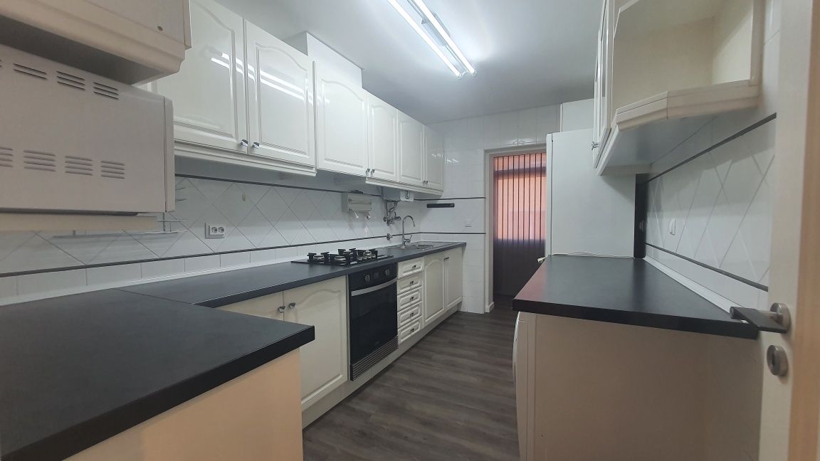 Arrendamento Apartamento T2 Parede