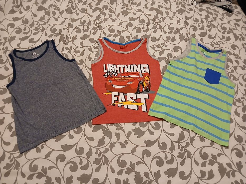 Calcoes e t-shirt 5/6 anos