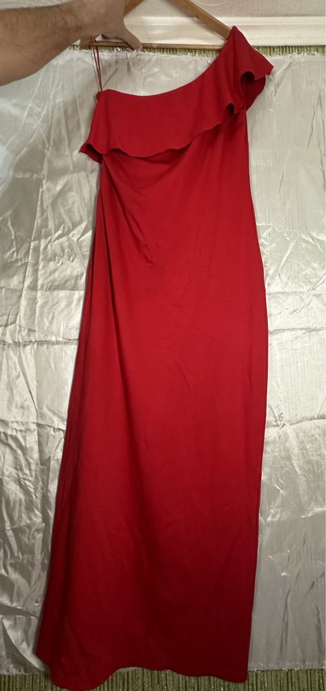 Червона сукня 50-52р