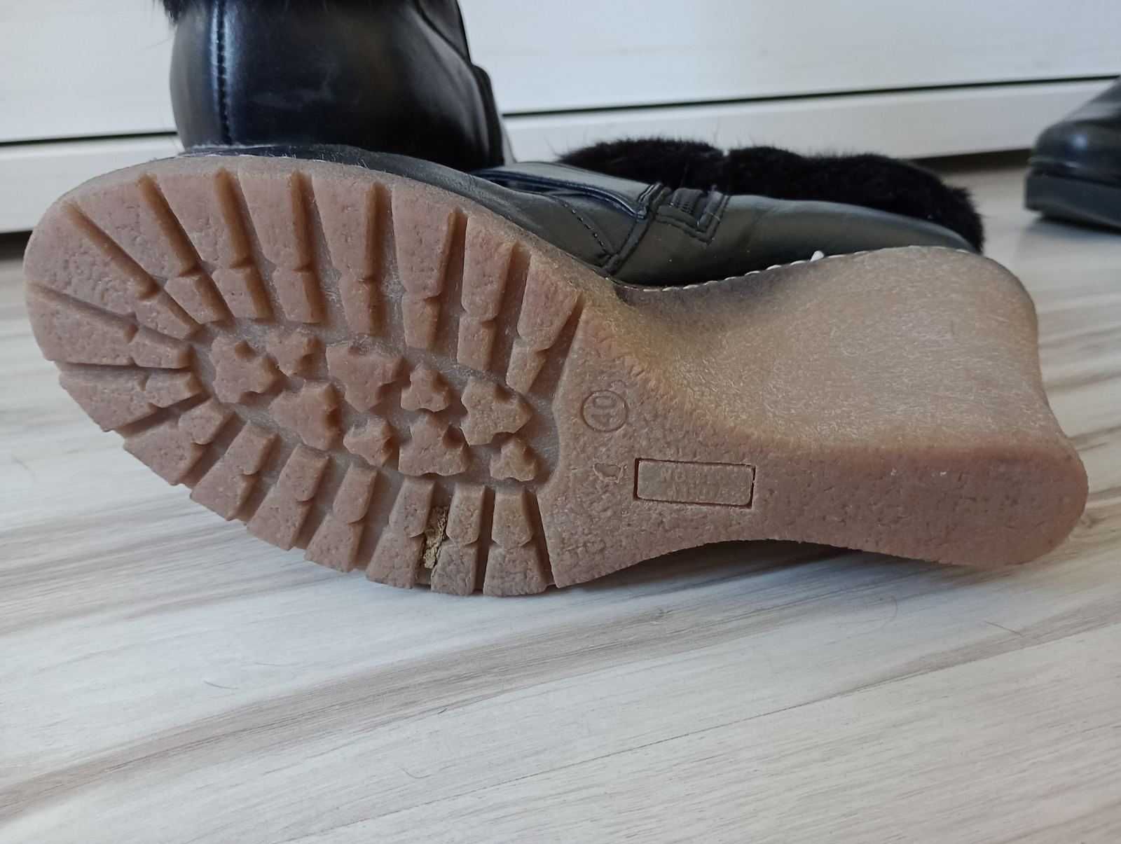 Buty skórzane z futerkiem