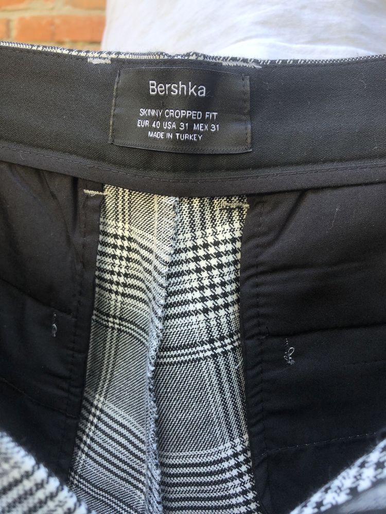 Брюки Bershka