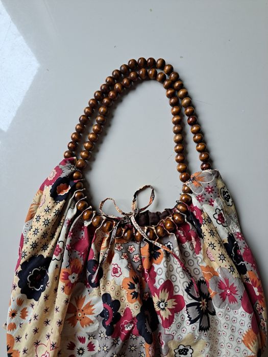 Mala de ombro floral com alças de madeira - KUCH