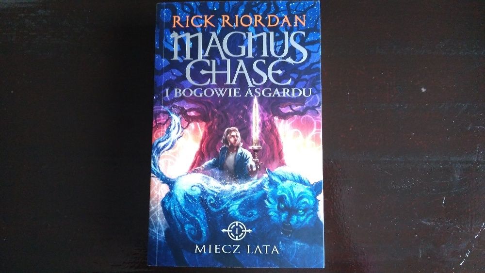 Magnus Chase i Bogowie Asgardu - Miecz Lata Rick Riodan (stan idealny)