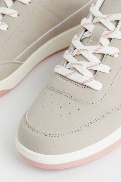 Стильні кросівки для дівчинки від H&M 34