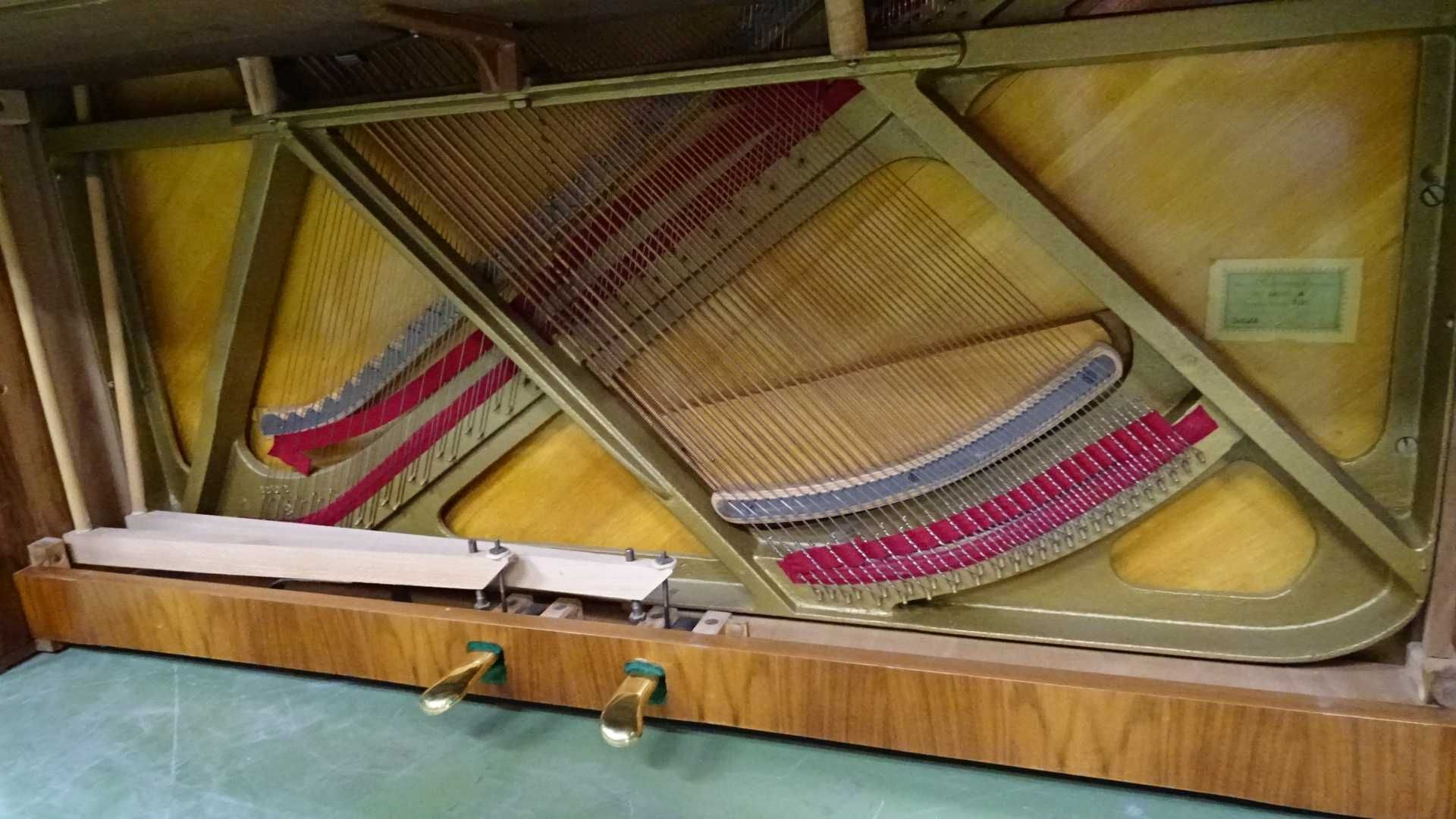 Pianino Schimmel na gwarancji