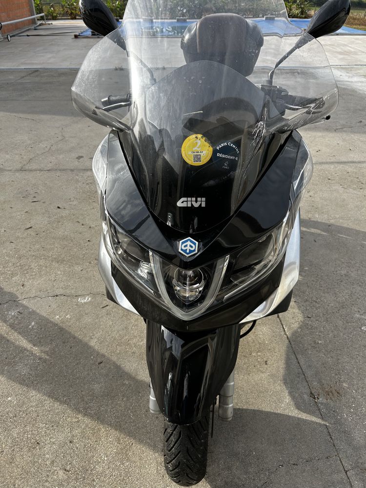 Piaggio x10  de 125cc