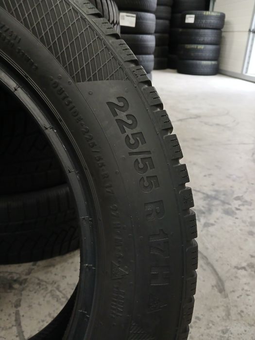 Зимові шини БВ 225/55 R17 CONTINENTAL  Winter Contact TS 850P Склад