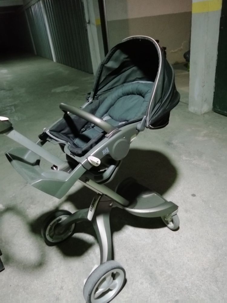 Carrinho de passeio stokke xplory com acessorios