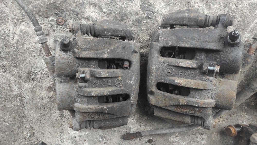 Супорт передній задній на Віто 639 Віано