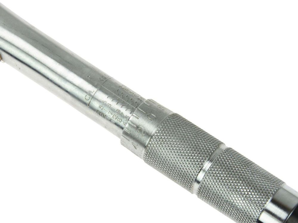 Ключь динамометрический 1/4 5-25NMд, Geko 10063