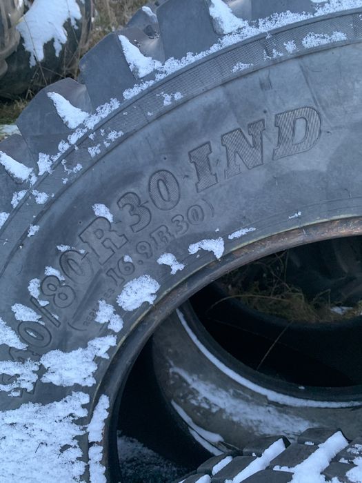 Opony trawnikowe 11.2r24 i 16.9r30