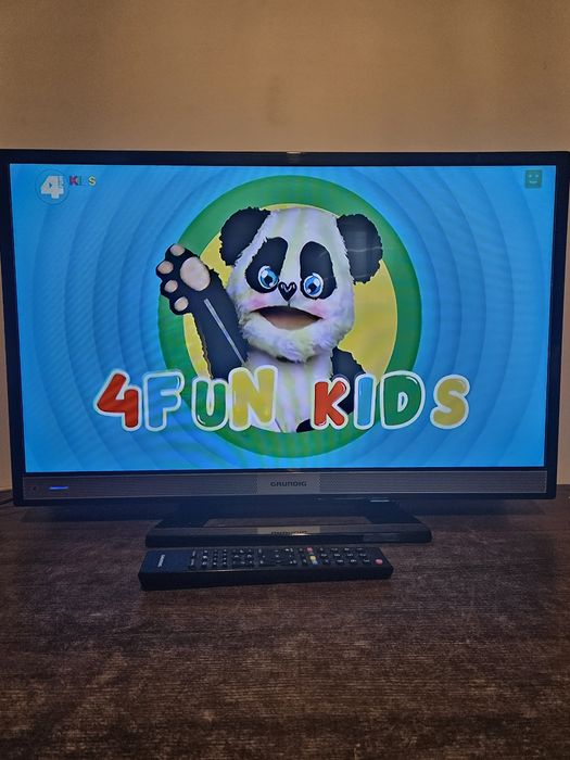 Telewizor Grundig z pilotem