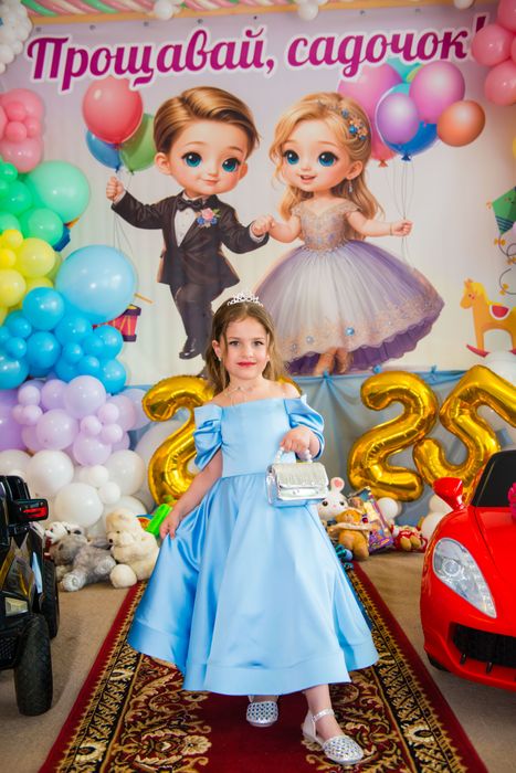 Сукня святкова на дівчинку