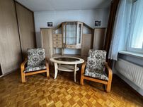 Komplet: dwa fotele + stolik kawowy ze szklanym blatem