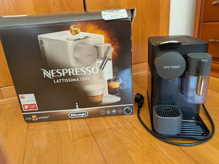 Máquina Nespresso Latissima One

LATTISSIMA ONE

LATTISSIMA ONE