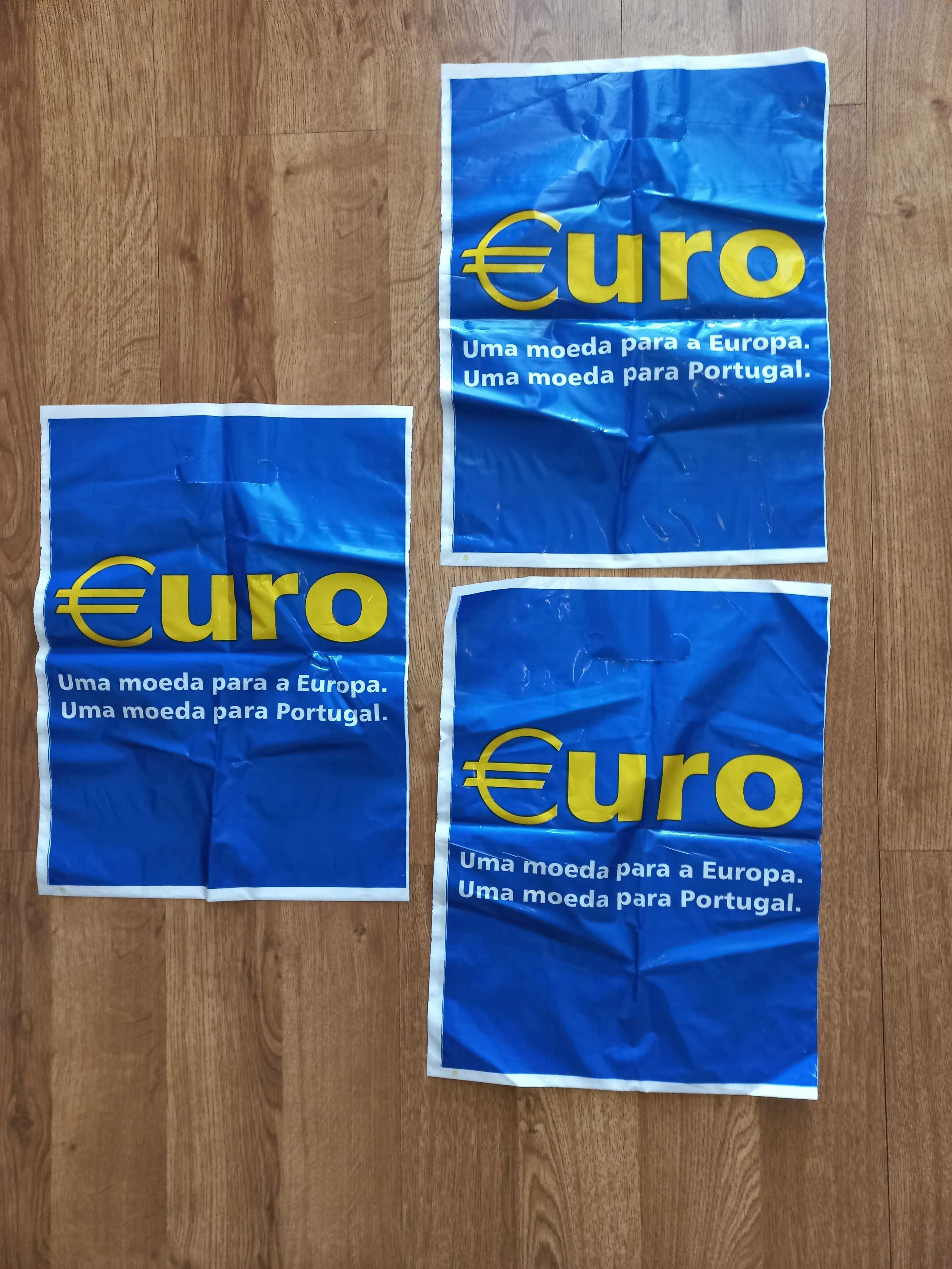 Sacos e autocolantes da moeda única europeia