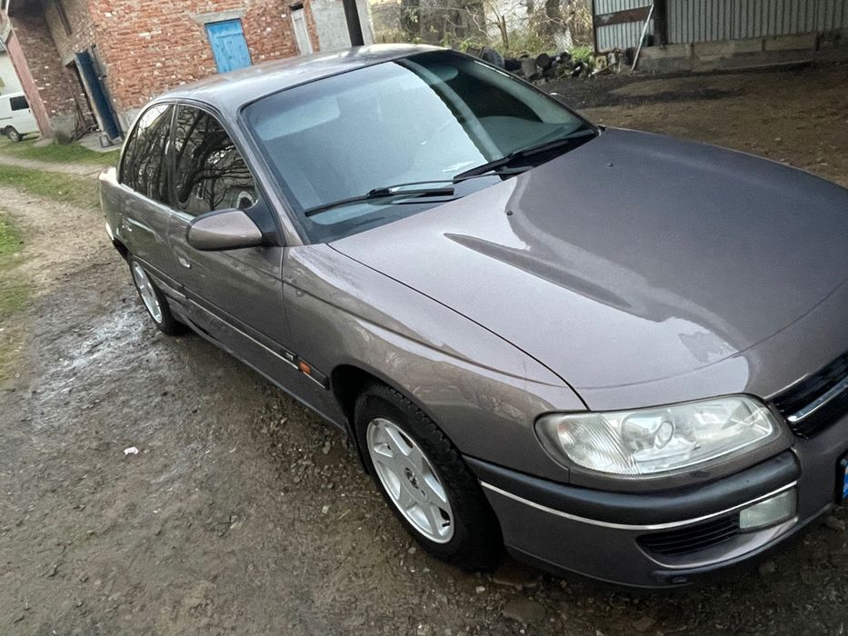 Opel Omega B 2.0 16w