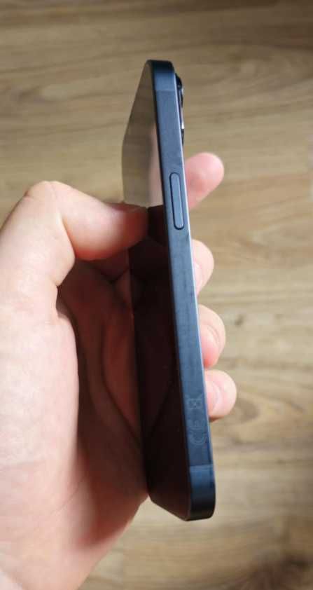 iphone 14 niebieski