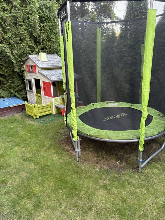 Domek ogrodowy zjezdzalnia trampolina