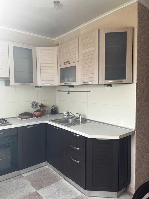 Продам уютную 2к квартиру 49м2 метро Масельского, Тракторный завод