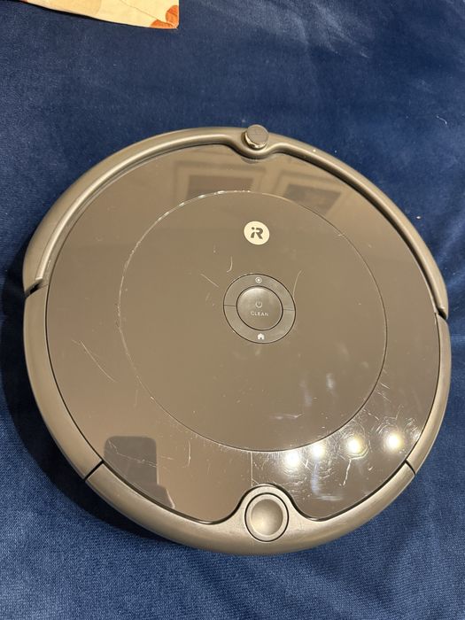 iRobot Roomba NB-0007 idealny stan nie wlacza się