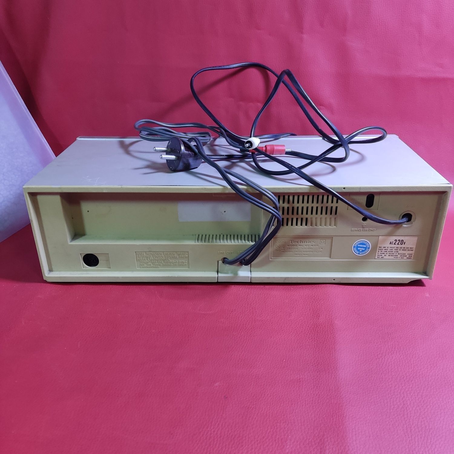 Стереокассетна дека Technics RS-M215.