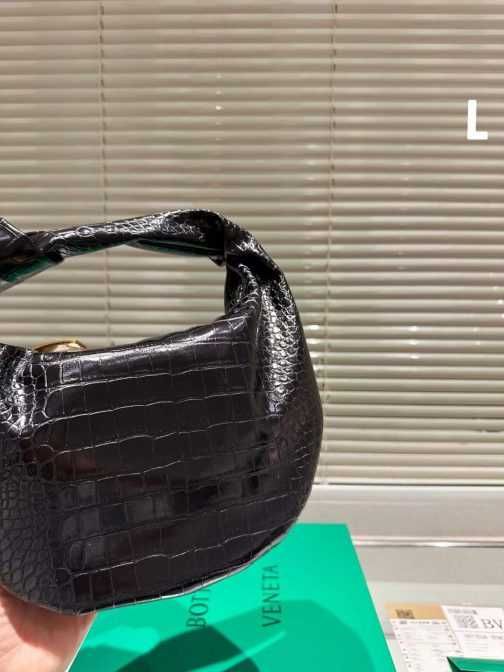 Torebka damska elegancka Bottega Veneta 601-07-1